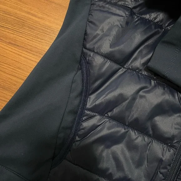 Southern Tide Navy Mixed Media Full Zip Jacket NWT Size S - Picture 5 of 6